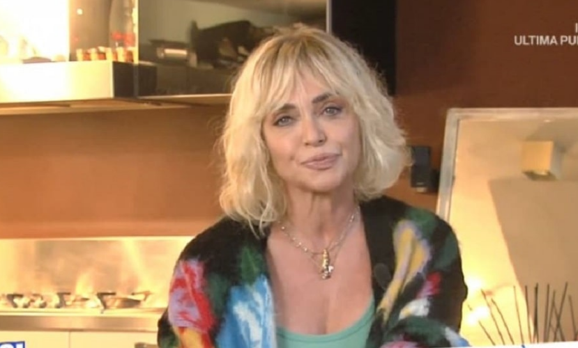 “Innamorarmi di una donna?”, Paola Barale risponde alla domanda: “Non lo escludo…” article-post