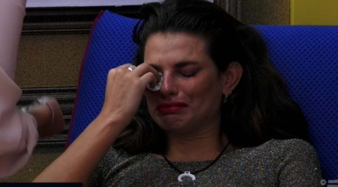 GF Vip, crisi per Dayane Mello