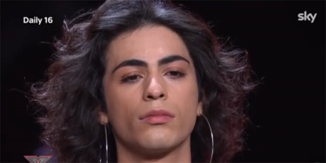 X Factor, Blue Phelix e le sterili critiche su look e fisico: Emma “Pesare le parole e aprire la mente” preview
