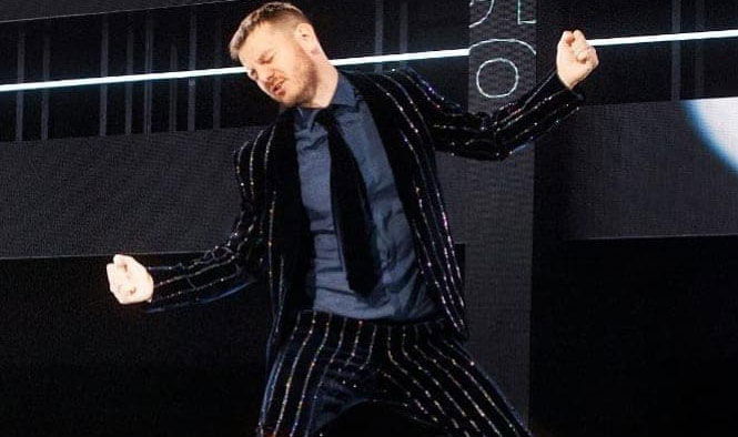 Alessandro Cattelan positivo al Covid: “Sotto controllo e isolato” article-post