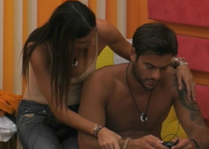 GF Vip, la crisi di nervi di Pierpaolo unisce i Gregorelli