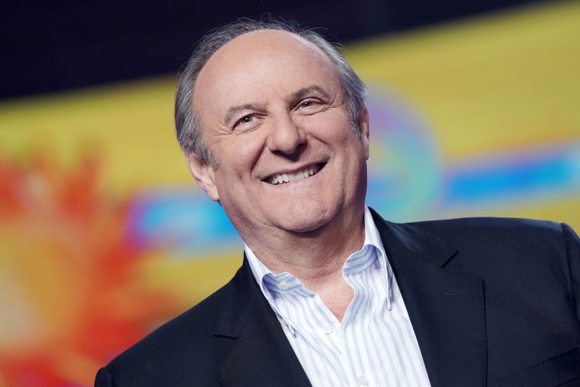 Gerry Scotti e il Covid: “Mai stato in terapia intensiva”, l’ufficio stampa smentisce, ecco come sta preview