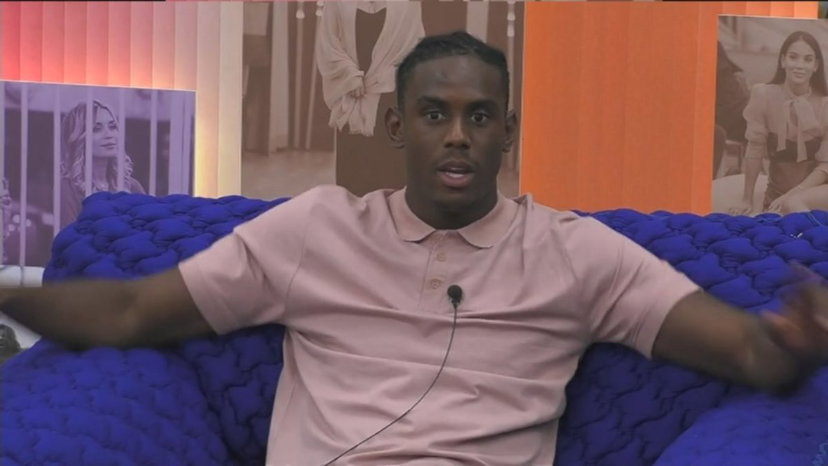 GF Vip, le sorelle di Enock “minacciano” Selvaggia Roma e la fidanzata Giorgia rompe il silenzio preview