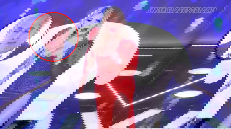 Jessica Alves sbotta contro il chirurgo: “Non sono un mostro, tu lo sei! Ti chiameranno i miei avvocati” (VIDEO) preview