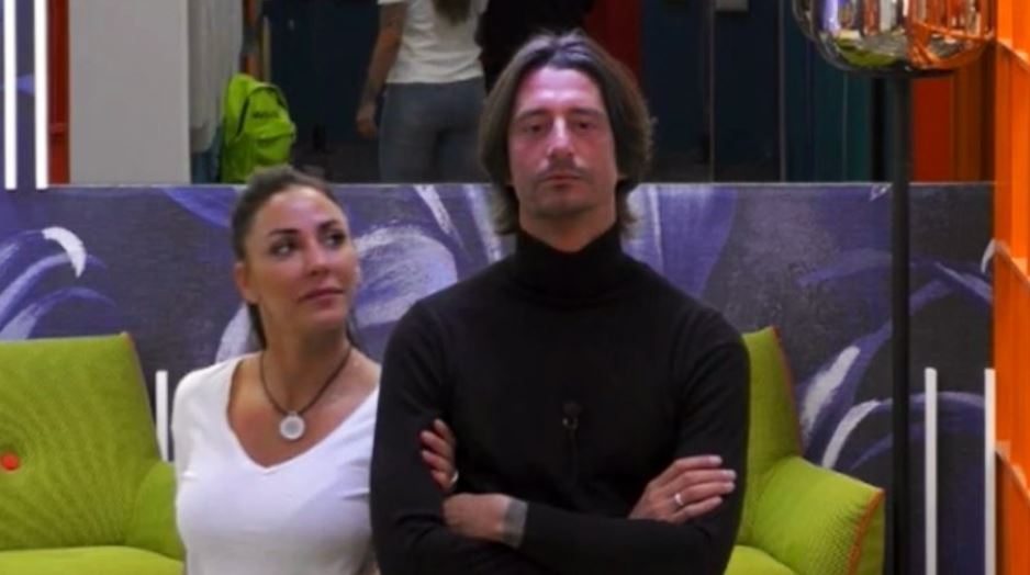 Selvaggia Roma spiazza tutti: il bellissimo gesto per Francesco Oppini in crisi al GF Vip (VIDEO) article-post