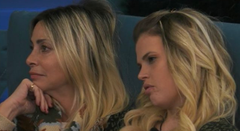 Carlotta al GF Vip infastidisce qualcuno: “C’è un contratto che abbiamo firmato…” preview