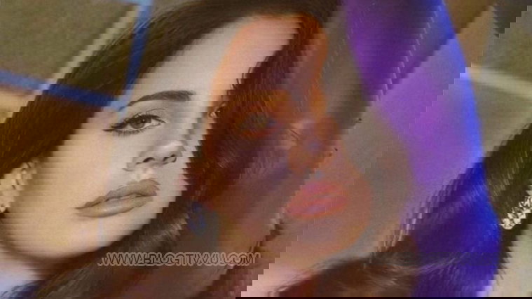 Lana Del Rey si rompe un braccio e gli hater le fanno body shaming: ecco cosa è accaduto preview