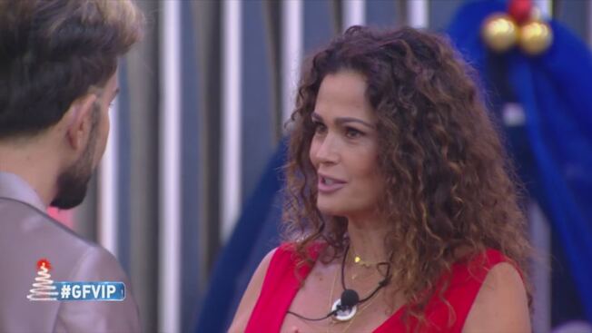 GF Vip, Samantha De Grenet sulla comunità LGBT: Gay Pride e procreazione assistita, la discutibile posizione preview