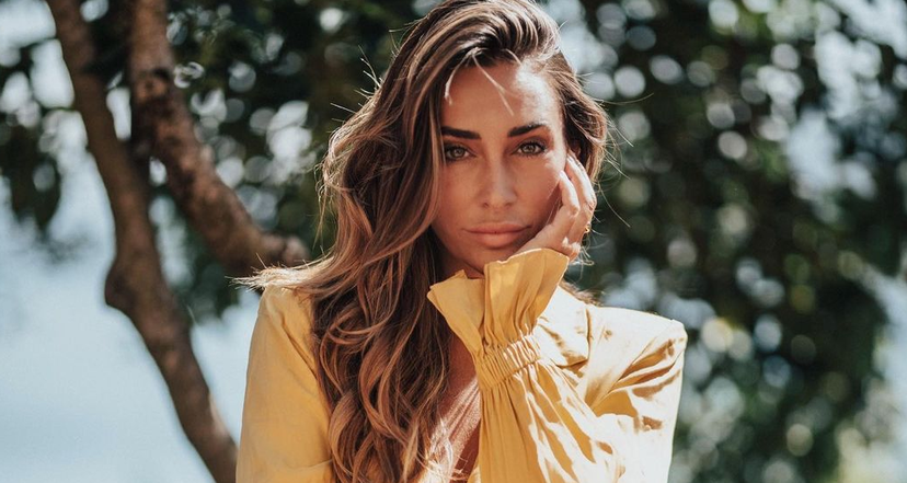 Sonia Lorenzini rifatta? Gli interventi chirurgici dopo il tumore alla tiroide – PRIMA e DOPO preview