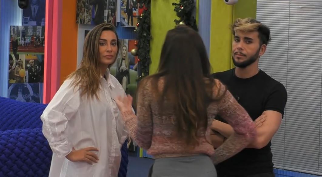 Sonia, Dayane e Urtis