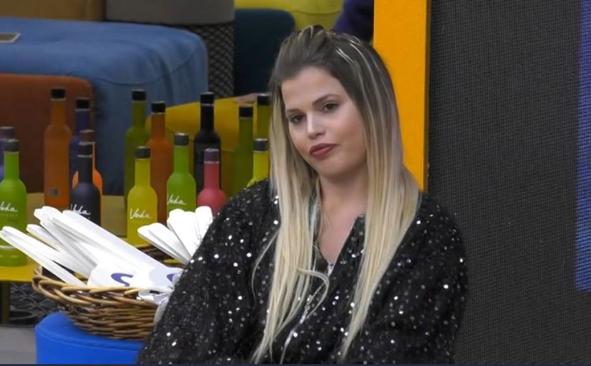 Carlotta Dell’Isola spiega perché porta le extension al GF Vip: il doloroso motivo preview