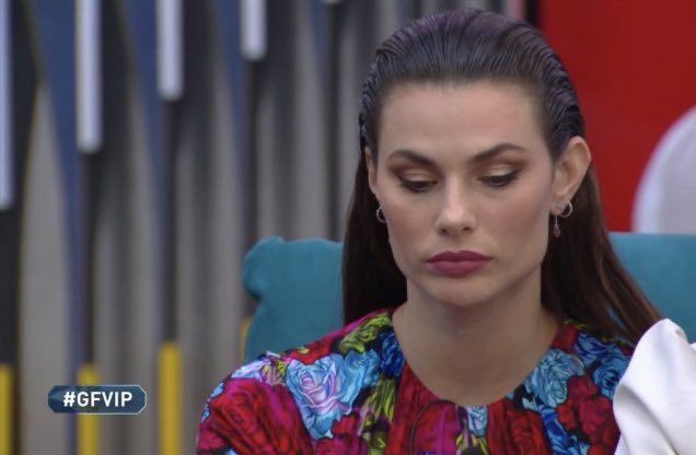 Dayane Mello