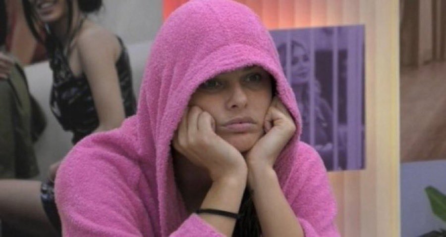 Dayane Mello