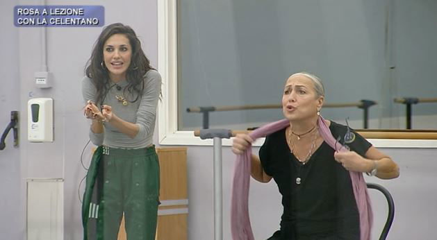 Amici 20, lite tra Alessandra Celentano ed Elena D’Amario: “Stai nel tuo, vuoi che ti sbatta fuori?” – VIDEO article-post