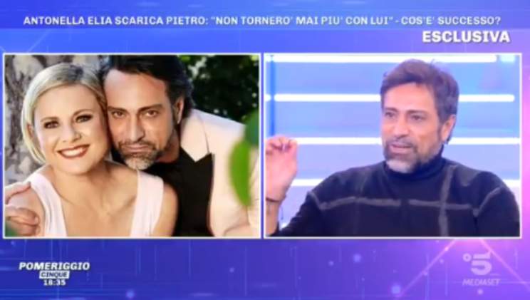 Ex fidanzato di Antonella Elia attacca Samantha De Grenet e fa una dichiarazione d’amore trash – VIDEO article-post