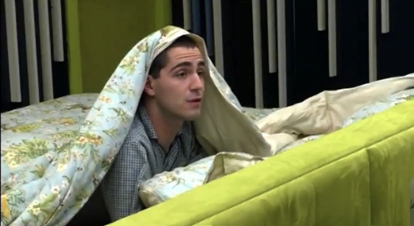 Tommaso Zorzi nella notte “crolla” dopo le accuse del web: “Ho sbagliato io…” – VIDEO article-post