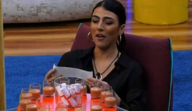 Giulia Salemi, replica a distanza alla Gregoraci: “Weekend a scrocco? La mia specialità!” – VIDEO article-post