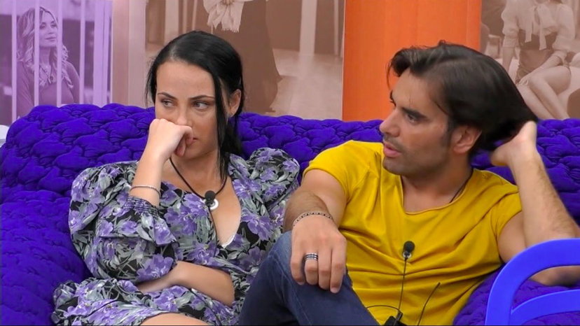 Massimiliano Morra lancia una frecciatina a Rosalinda Cannavò? Ecco cosa ha scritto preview