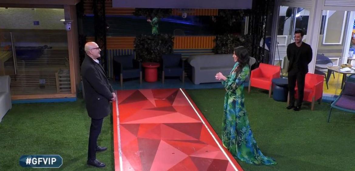 Giulia Salemi, arriva il commento del padre dopo l’eliminazione: ecco cosa ha scritto article-post
