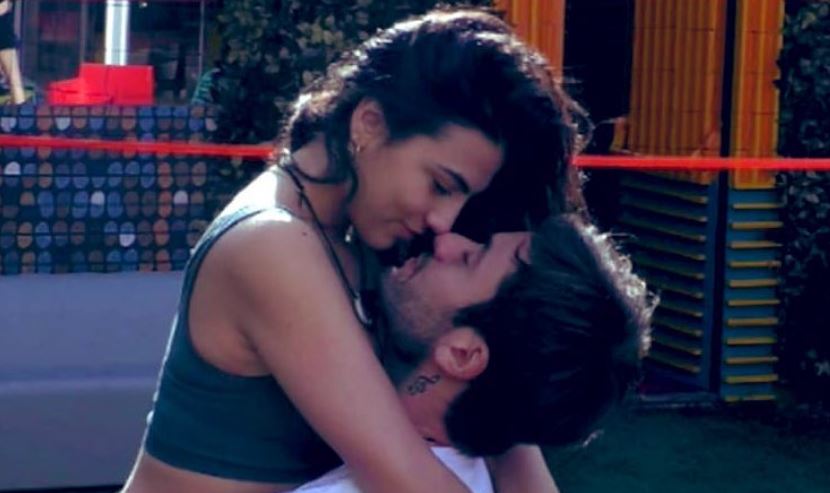 Urla fuori dal GF Vip contro Pierpaolo Pretelli e Giulia Salemi