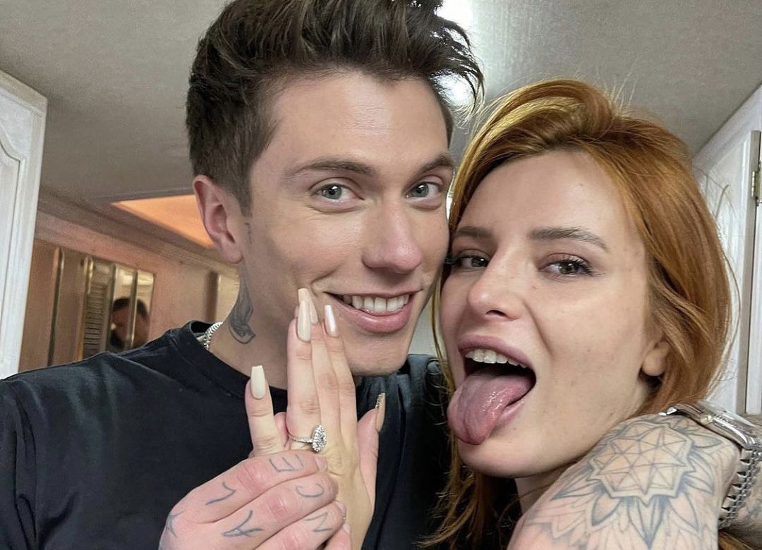 Benjamin Mascolo e Bella Thorne si sposano: “Ha detto sì!” – FOTO article-post
