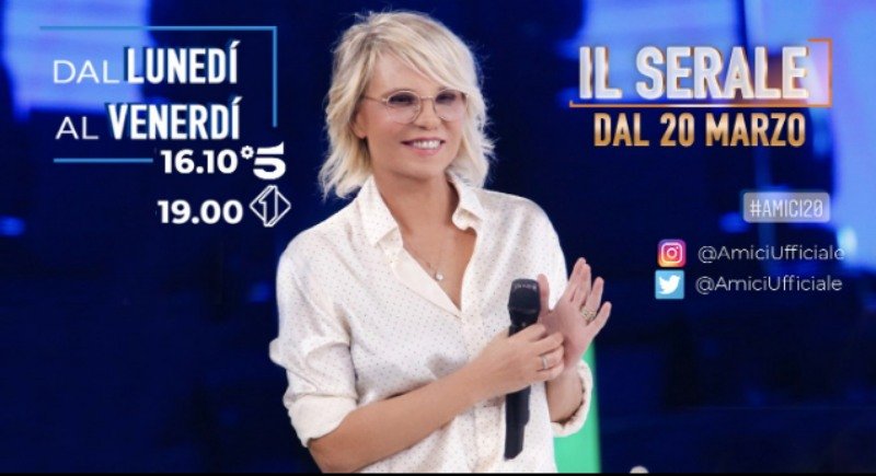 Serale Amici 2021, eliminato e ospiti prima puntata: ecco chi ha lasciato la scuola preview