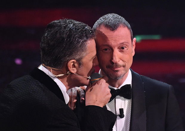 Sanremo 2021, scaletta seconda serata 3 marzo: ordine uscita cantanti e ospiti del Festival preview