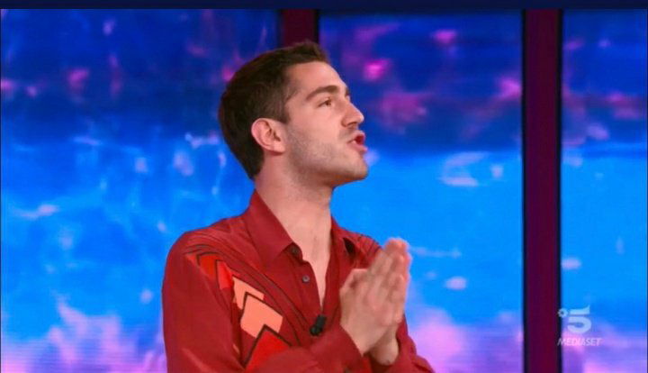 Ex del GF Vip attacca Tommaso Zorzi: “Prezzemolino con manie di onnipotenza” preview