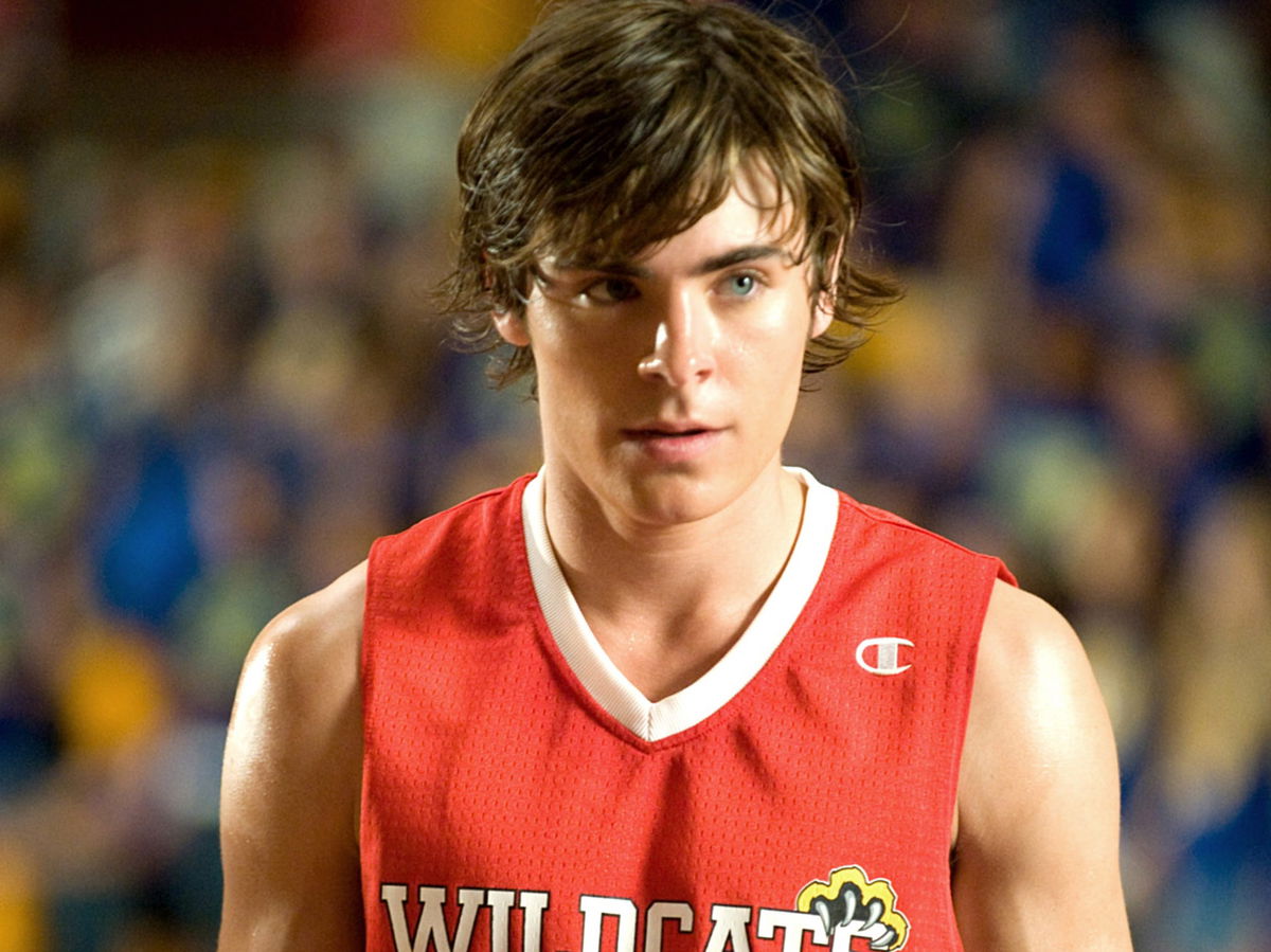 Cosa è successo alla faccia di Zac Efron? L’attore finisce in tendenza: il suo “cambiamento” fa discutere – FOTO article-post