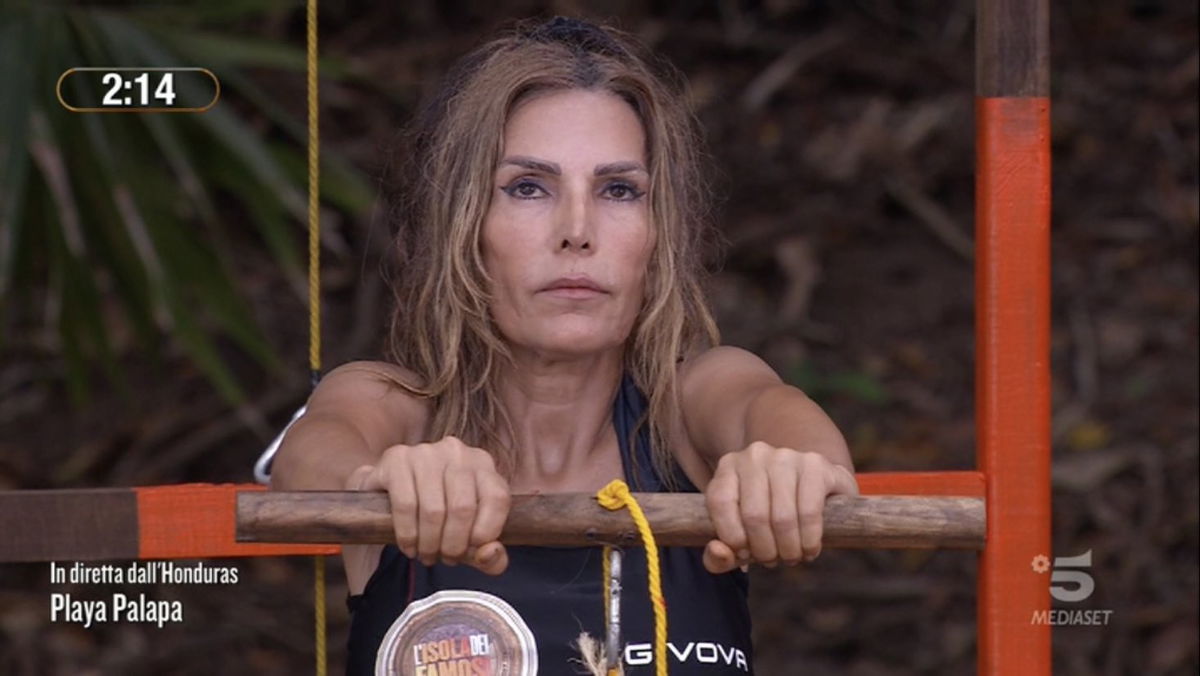 Fariba delusa da Valentina Persia: “Falsa amica e incoerente” article-post