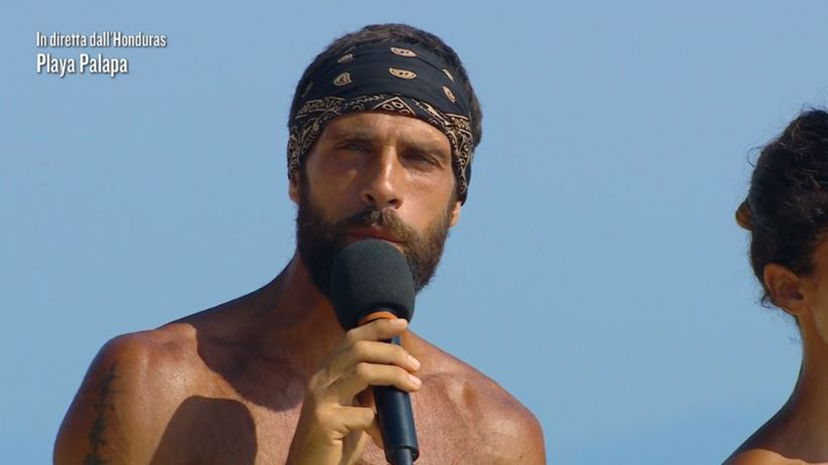 La fidanzata di Gilles Rocca elimina le foto insieme su Instagram? Ecco la verità preview