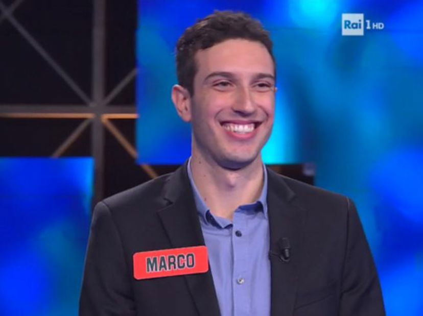 L’ Eredità, ex concorrente arrestato per omicidio: avrebbe ucciso il padre e tentato di ammazzare la madre preview