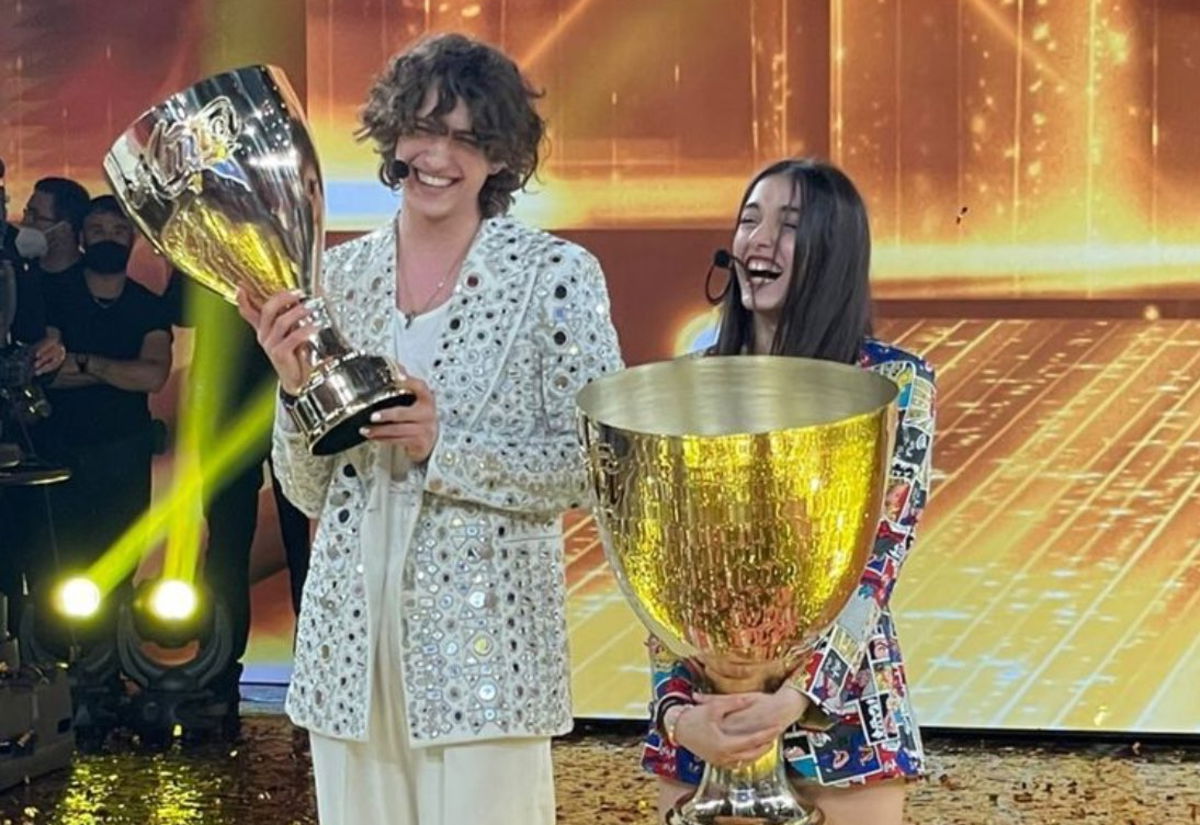 Amici 20, Giulia Stabile parla della sua storia con Sangiovanni e svela qual è la sua più grande paura article-post