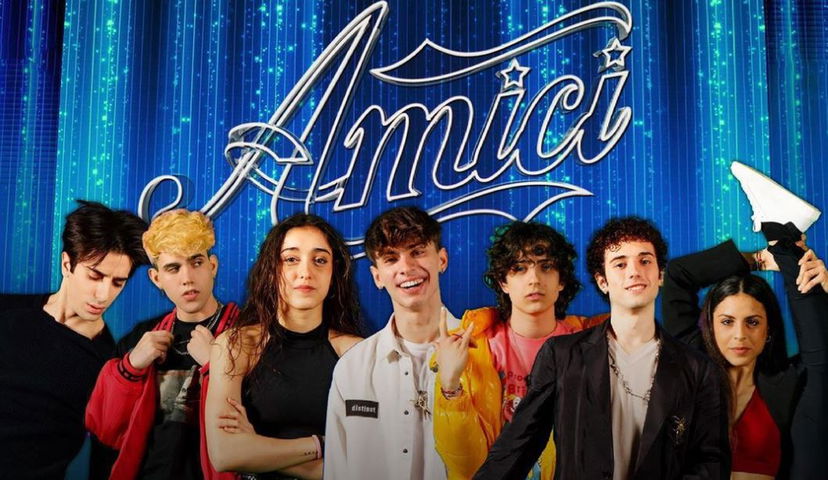 Finalisti Amici 20: quattro nomi e sfida finale a due, cosa dicono i sondaggi e i bookmaker preview