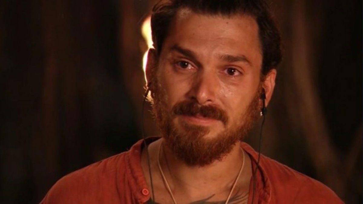 Andrea Cerioli stremato all’Isola: “E’ tremendo”, lo sfogo con Awed article-post