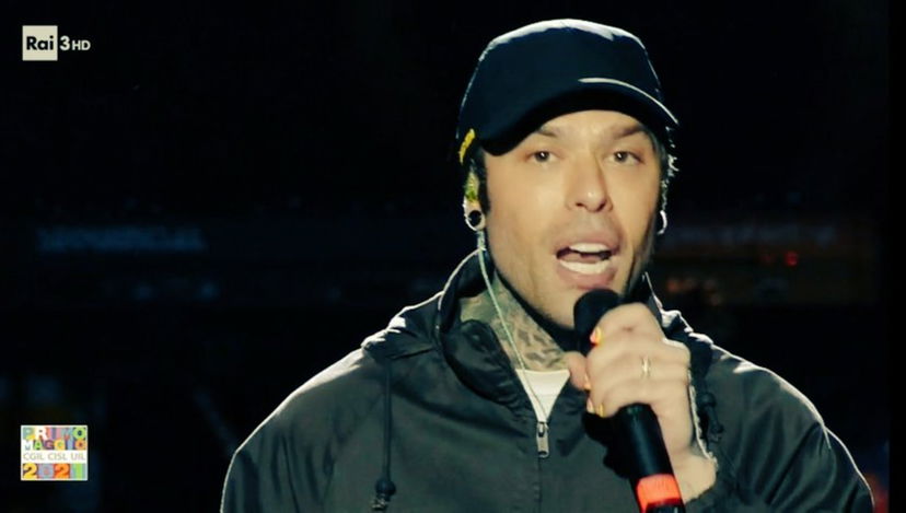 “Ammetta di aver sbagliato o mai più Fedez in Rai”: la presunta linea della Tv pubblica preview