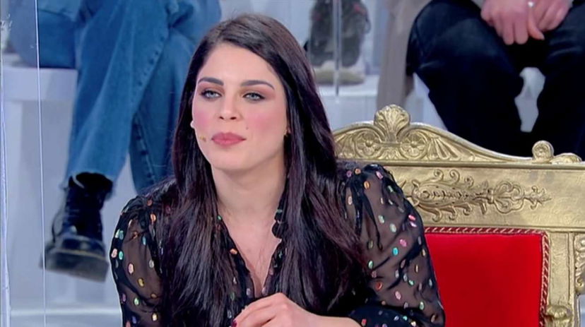 Uomini e Donne, Samantha Curcio ha fatto la scelta e “sconvolge” tutti con una decisione mai presa prima preview