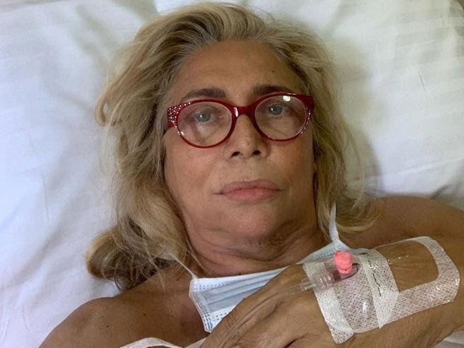 Come sta Mara Venier? Paresi totale alla faccia e attacchi di panico: “Sono distrutta, non posso andare in TV!” preview