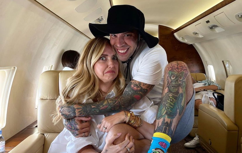 Perché Chiara Ferragni è in tendenza? Con Fedez sul jet privato scatena una incomprensibile polemica preview
