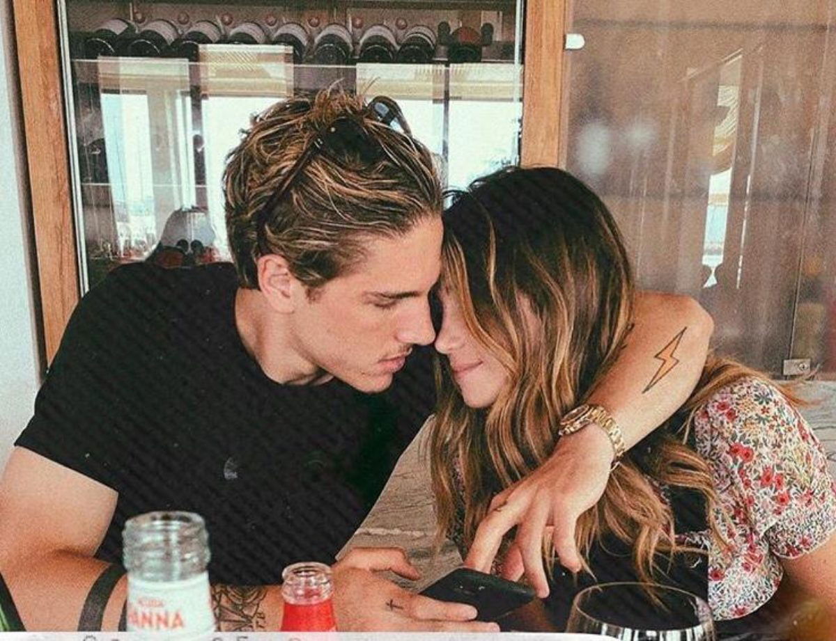 E’ nato il figlio di Nicolò Zaniolo e dell’ex Sara Scaperrotta: il calciatore avvistato in ospedale da Tommaso article-post