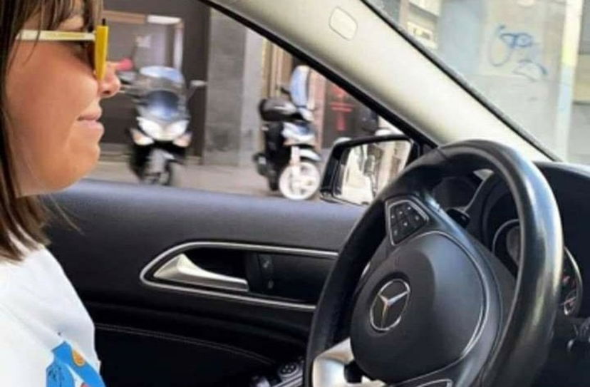 Chi è Malika Chalhy? Cacciata di casa perché lesbica: con la raccolta fondi ha comprato una Mercedes, la sua storia preview