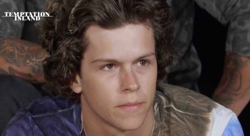 Tommaso Eletti da piccolo prima di Valentina e Temptation Island: le foto preview