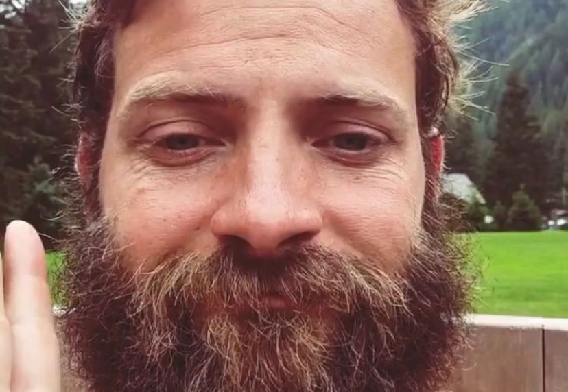 Alessandro Borghi accusato di sessismo, l’attore sbotta sui social: “Non vi sopporto più…” – VIDEO preview