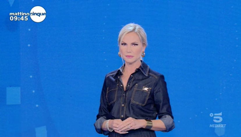Federica Panicucci si sente male per lo slittamento di Mattino 5? Arriva la secca smentita preview