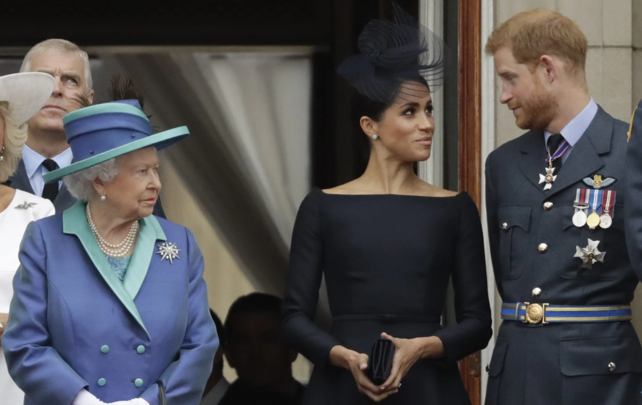 Regina Elisabetta, Harry e Meghan Markle