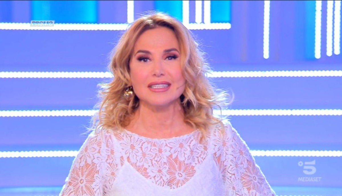 Pomeriggio 5, quando inizia? Orario ridotto per Barbara d’Urso, cosa cambia article-post