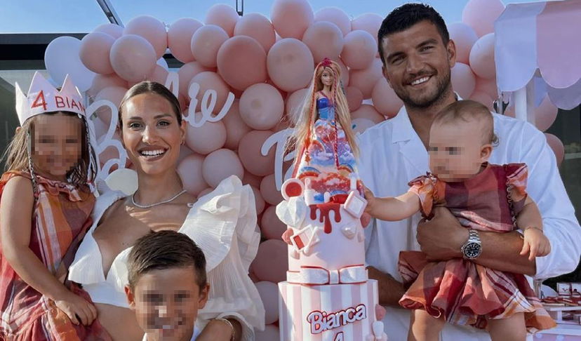 “Abbiamo tutti il Covid”, l’annuncio di Beatrice Valli: “Marco Fantini sta un po’ peggio” preview