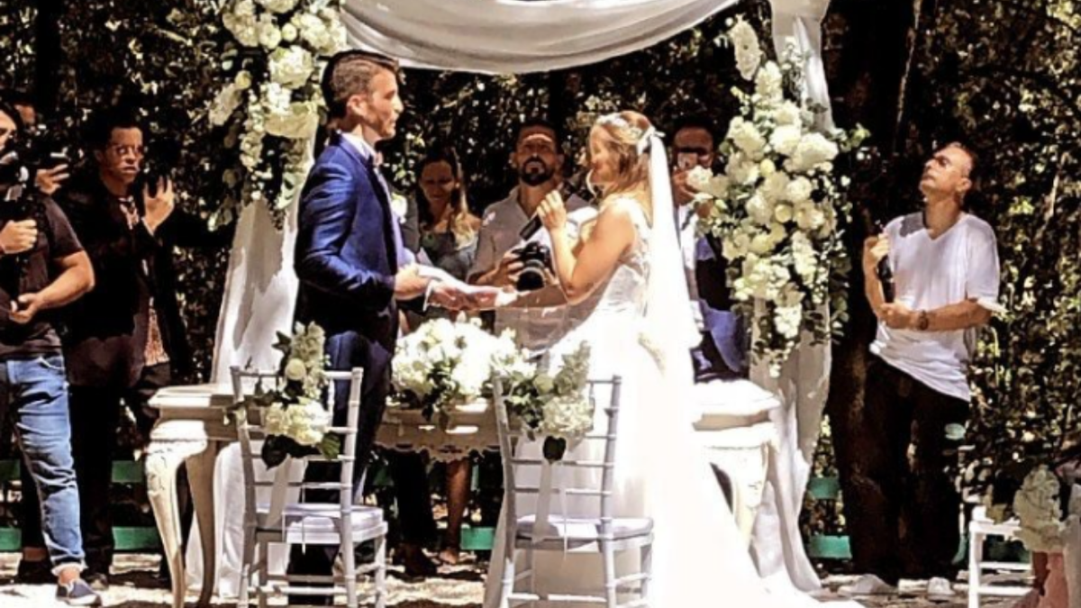 Matrimonio tra Ste Socionovo e Claudia Venturini dopo Temptation Island: ecco chi c’era e chi non era presente – VIDEO article-post