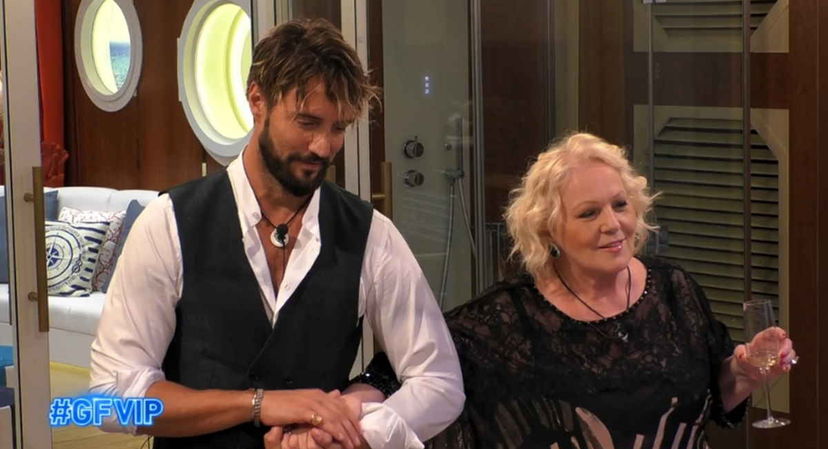 Katia Ricciarelli non si fida di Alex Belli? “E’ troppo furbo”, Goria la asseconda – VIDEO preview