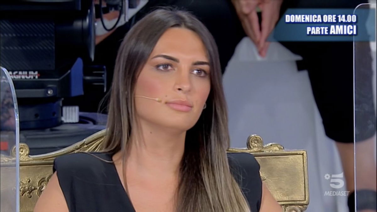 “Va contro la mia natura”, corteggiatore di Andrea Nicole si rifiuta di rimanere a Uomini e Donne article-post